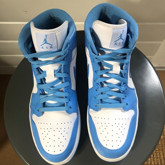 Air Jordan 1 UNC - Picture 2 of 7